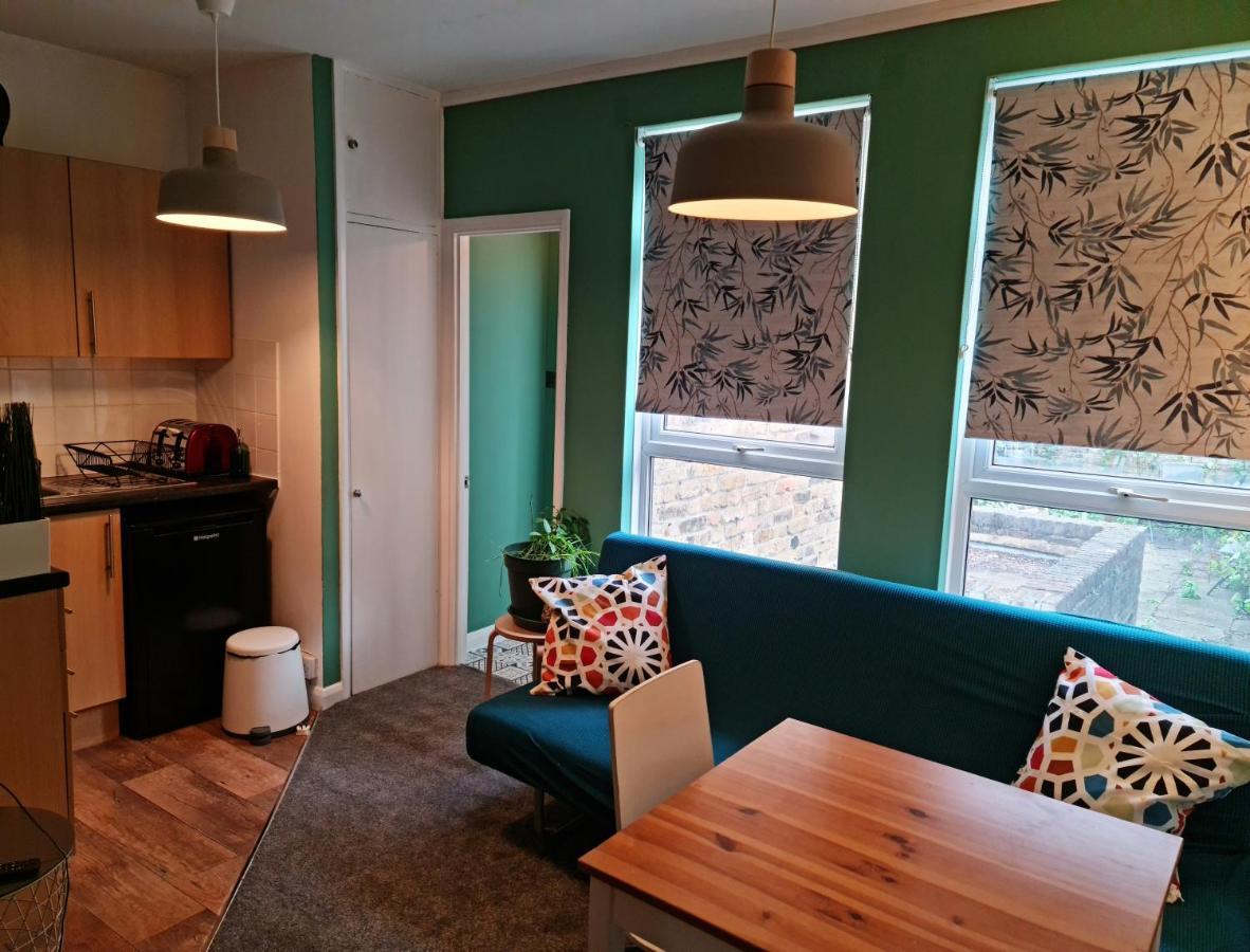 Elegant 1-Bedroom Apartment In Camden Town Londres Exterior foto