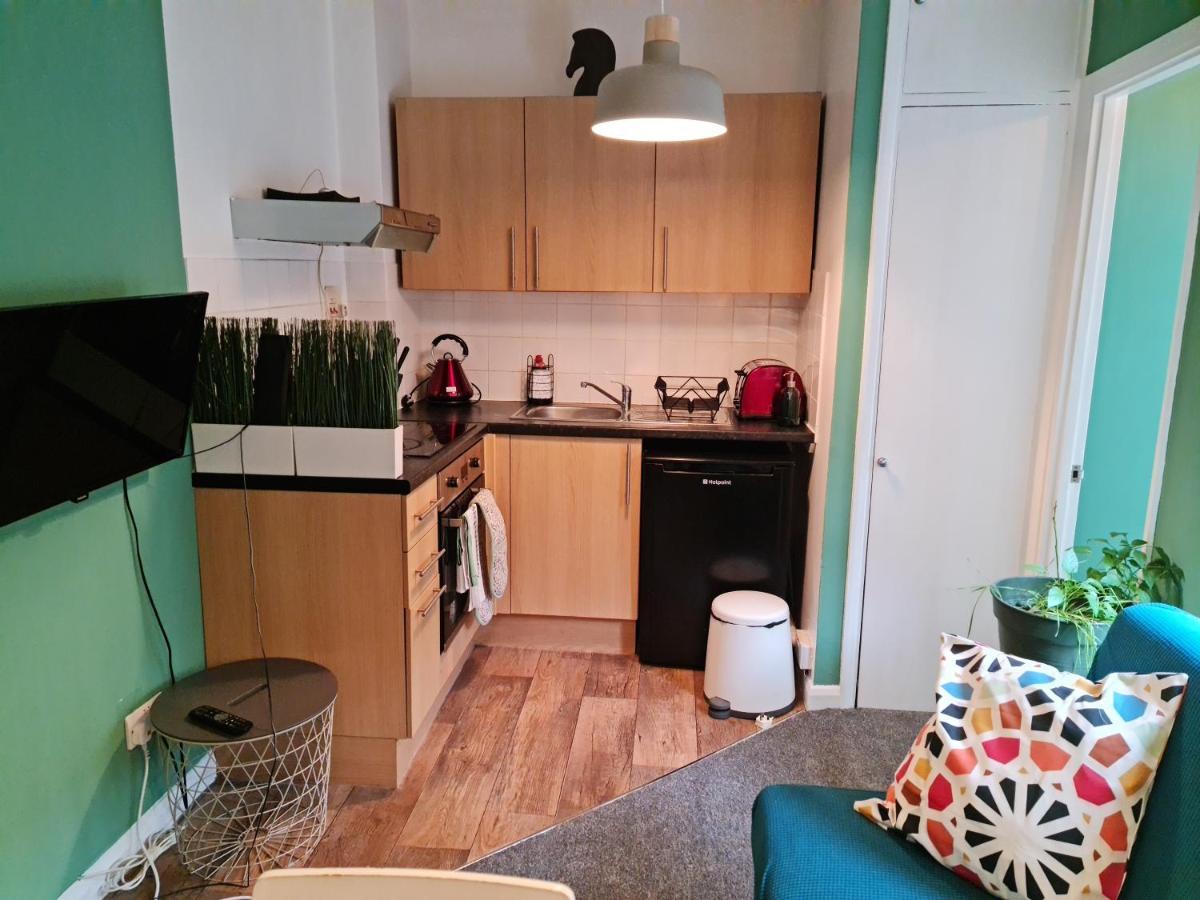 Elegant 1-Bedroom Apartment In Camden Town Londres Exterior foto